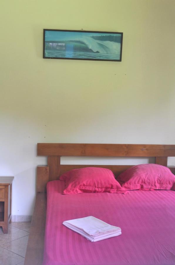 Fare Om Hotel Pihaena Kültér fotó